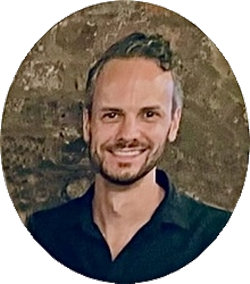 circle headshot2 2025